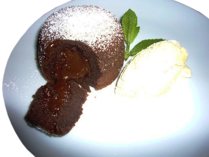 Chocolate Lava Cake mit Likör